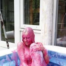 eileenvogel: Eileen walking the streets all gunged