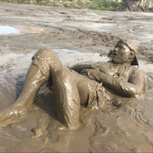 MessyBen: full body coverage in thick clay