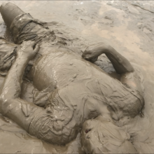MessyBen: full body coverage in thick clay
