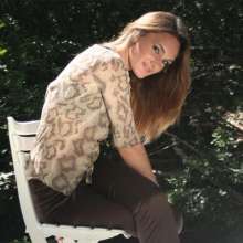 lofw: A nicely dressed lady and a chair!