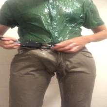Daniel Wetlook: Cum a Lot on Dark Green Shirt