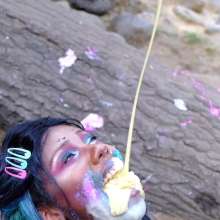 messyhot: Daizy Cooper Smashes a Cake in the Park