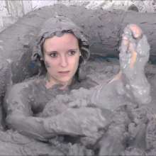 CandyCustard: Ivy destroys expensive dress in the mud!  Fetch 3