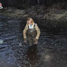 bootedbabes: Muddy Chestwaders