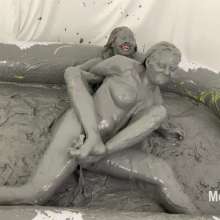 Messygirl: Amber Vs Zoey Mud Wrestling
