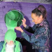 DungeonMasterOne: Denim and Gunge: Cindy Looses Her Splosh Virginity!
