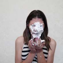Top Messy Girls: Girl Face Pies Water.