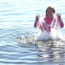 Wamtastic Jessica: Leah Gabrielle Goes for a Hooded Swim