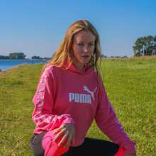 Wamtastic Jessica: Leah Gabrielle Goes for a Hooded Swim