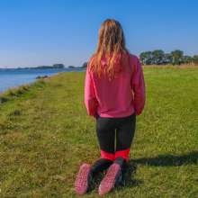 Wamtastic Jessica: Leah Gabrielle Goes for a Hooded Swim