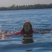 Wamtastic Jessica: Leah Gabrielle Goes for a Hooded Swim