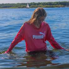Wamtastic Jessica: Leah Gabrielle Goes for a Hooded Swim