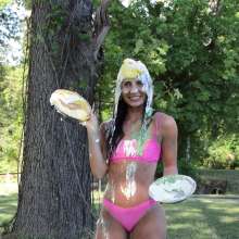 FunFilled Photography: Mallory's Second Time Getting Wet and Messy!