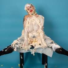 MessyPhotoShoots: Mia Messy Maid