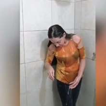 MadelineOasis: Lolita's Long Hair Gets Washed While in Jeans