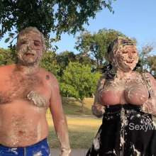 Alana SexyMessyBabes: Pied in the Park Prank