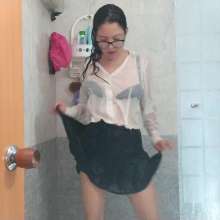 Nataly Loveu: Wetlook in Business Suit