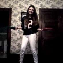 LittleStormyStarr: White Pants: Singing with a Pie Face!