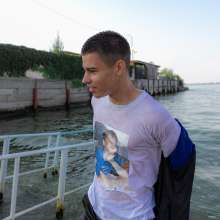 Wet Live Team: Danio Caught the Wave with His Face!  Wow