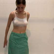 Wet_look_elena: Dasha in the Bath