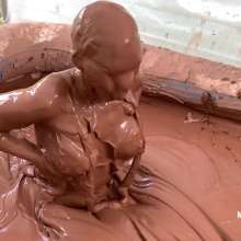 Messygirl: Zoey is Engulfed