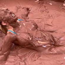 Messygirl: Zoey is Engulfed