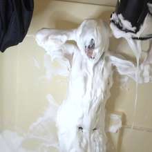 Larzstord: Face Diving into Tub Full of Foam