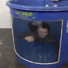 WamtasticUK: Finn's Dunk 'n' Dive Wet Session