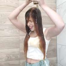 Mia_Mur: I Loose and Pour A Lot of Honey in My Hair!  3 Big Bottles!