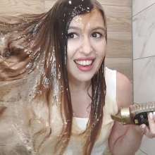 Mia_Mur: I Loose and Pour A Lot of Honey in My Hair!  3 Big Bottles!