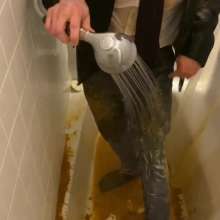 Messyrich: Messy Shower