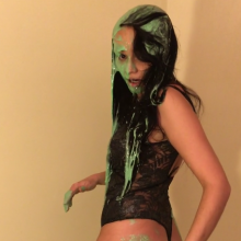 Slimed Models: Sera Green Slimed for the First Time!