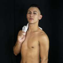 MessyGuys: This hunky latino wants to get messy