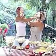 mad_mick_at: Xuxa and the pies