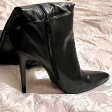 Luckyman105: Her New Boots