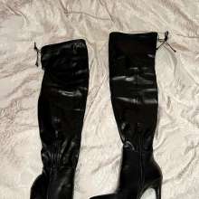 Luckyman105: Her New Boots