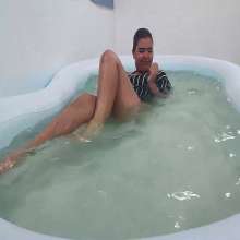 JohnWam: Elvira's Bath
