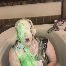 MercedesBlack: Messy Head Dunk
