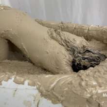 Messygirl: Two New Messygirl Downloads!  Featuring Yasmin and Bella
