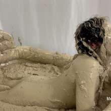 Messygirl: Two New Messygirl Downloads!  Featuring Yasmin and Bella