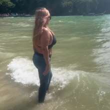 Wet_look_elena: Paradise in the Sea in Jeans and Swim Top