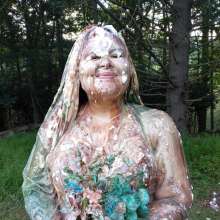 JD and Messy Andi: Sploshing wedding vow help