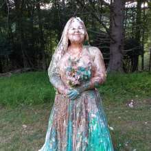 JD and Messy Andi: Sploshing wedding vow help