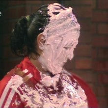 AdmiralApplesauce: Late 80's Spanish show "Plastic"