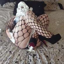 Darkabyss445: Sexy Body Stocking Pies on the Bed