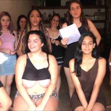 RevSlymsford: Total Mess 2022:4 Girls Play Messy Game 'Help Me Out!'