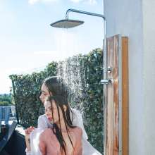 wet.look.me: Wetlook girls in Shower in Leggings and Pants | Wetlook.biz