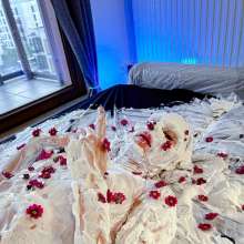 Your Wet Cat: 2 Unforgettable Massage with a Happy Ending--Big Pleasure