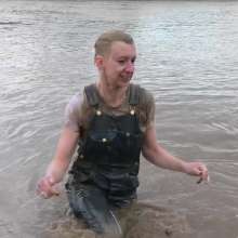 DungeonMasterOne: Aurora's Dungarees Mudbath