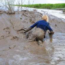 DungeonMasterOne: Aurora's Dungarees Mudbath